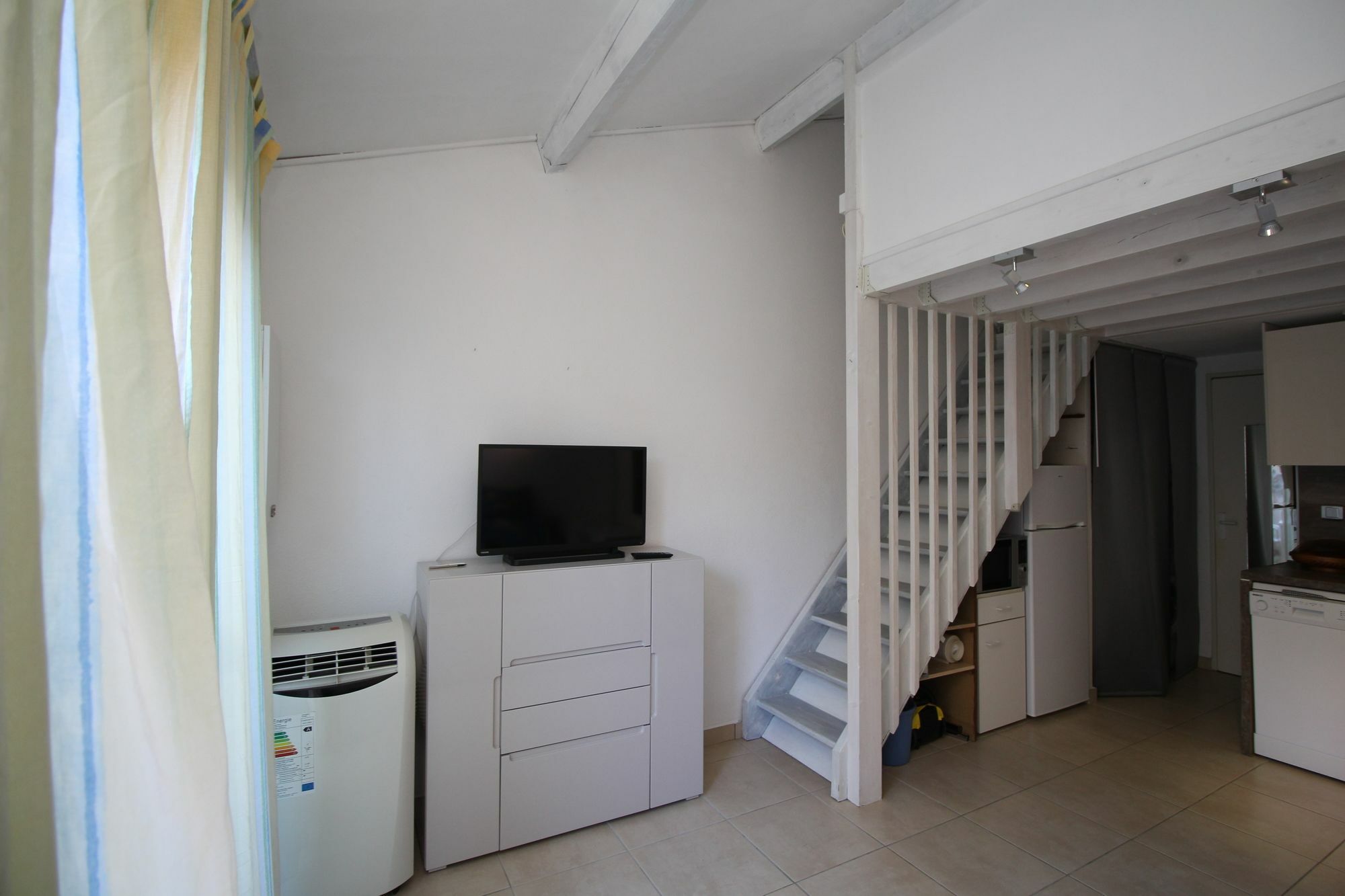 Appartement Charmant: Canet-en-Roussillon Retreat with Shared Pool Exterior photo